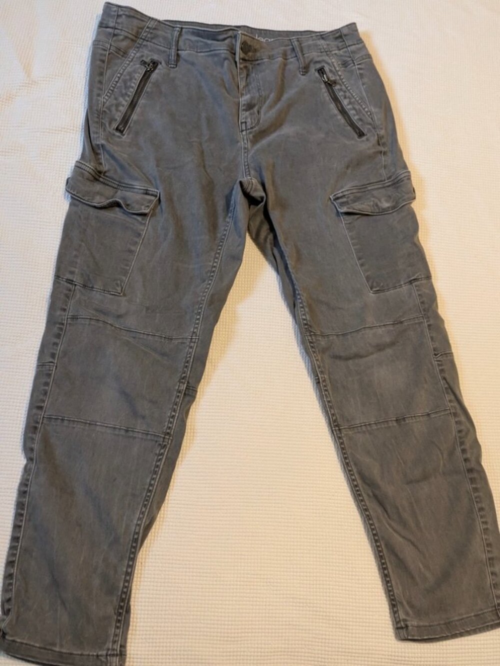 Calvin Klein Gray Cargo Pants Mid Rise Size 31 Crop Stretch